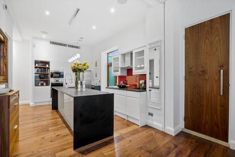 3 bedroom maisonette for sale, Cathcart Road, London, SW10