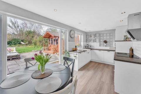 50 Chescombe Road, Yatton, Bristol, BS49 4EU