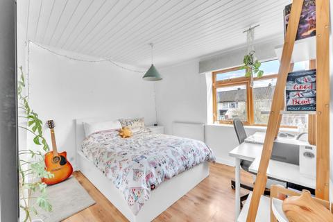 50 Chescombe Road, Yatton, Bristol, BS49 4EU