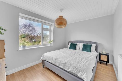 50 Chescombe Road, Yatton, Bristol, BS49 4EU