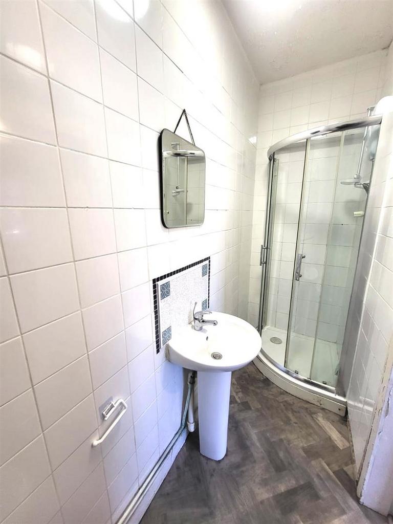 Shower Room Pic 1