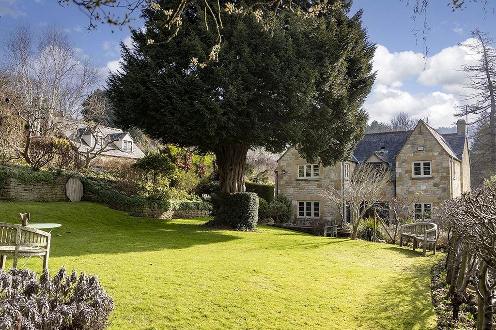 Holly Cottage
