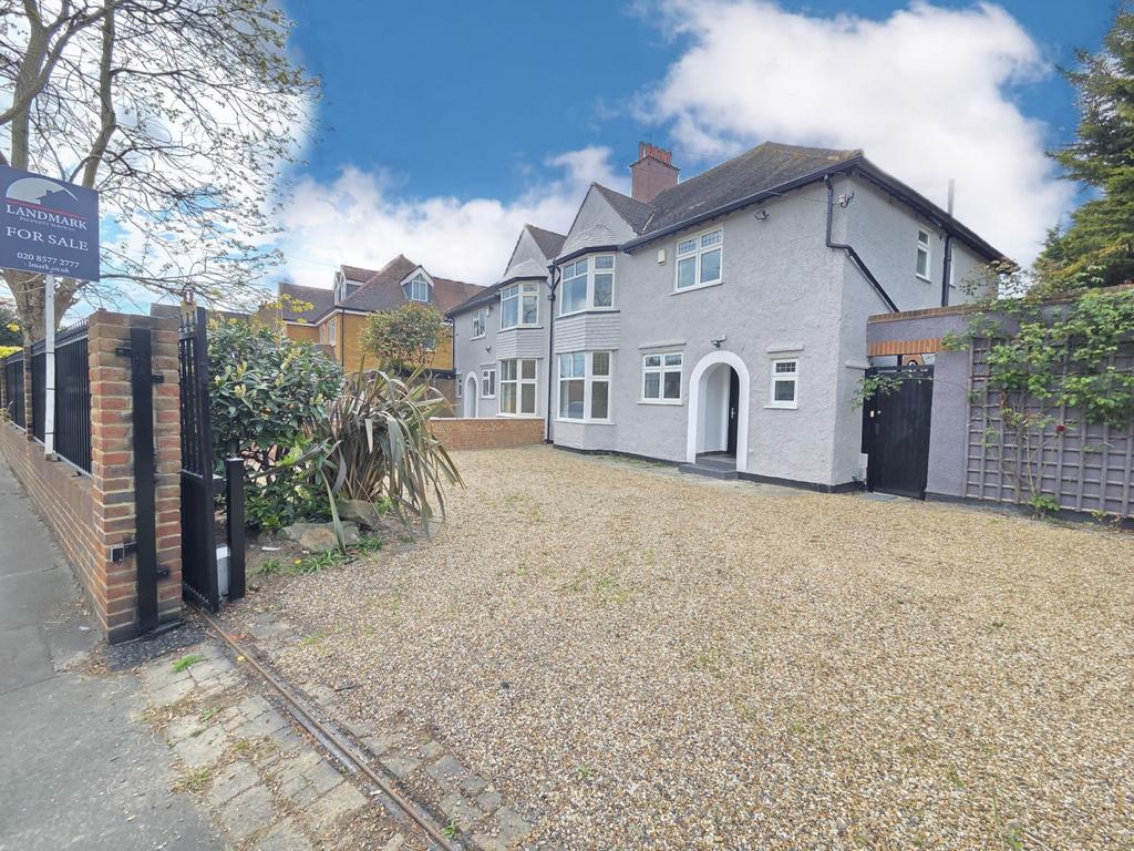 Jersey Road, Isleworth, TW7 5 PL