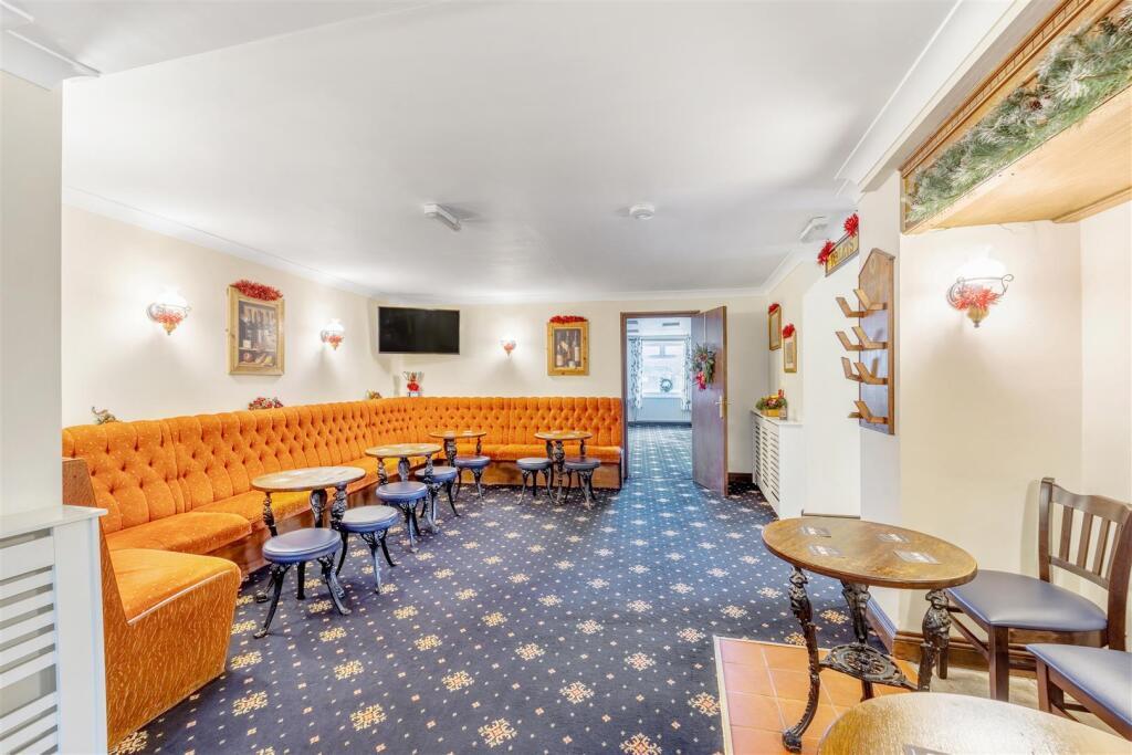 Main Pub Area 4 T202504101154.jpeg