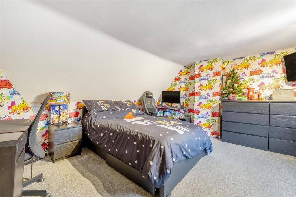 Bedroom T202504101202.jpeg