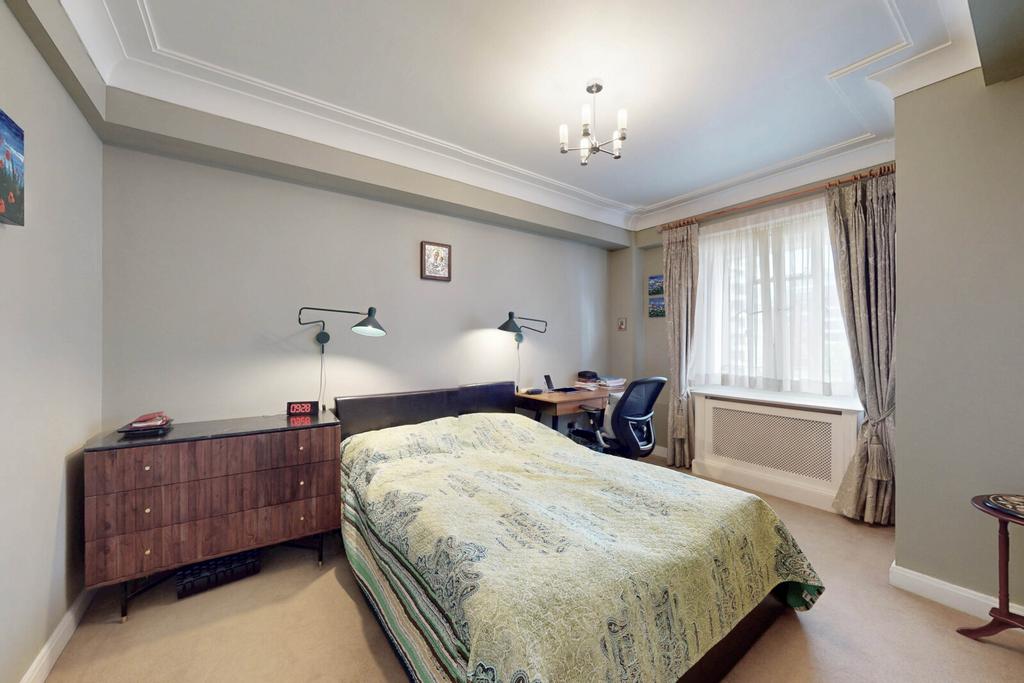 Apartment in St John's Wood - More
