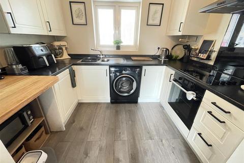 3 bedroom terraced house for sale, Sherbourne Drive, Salisbury SP4
