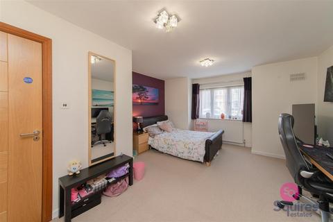2 bedroom flat for sale, Long Lane, Finchley