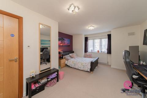 2 bedroom flat for sale, Long Lane, London, N3