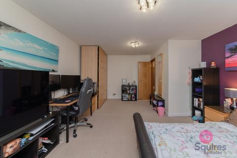 2 bedroom flat for sale, Long Lane, London, N3