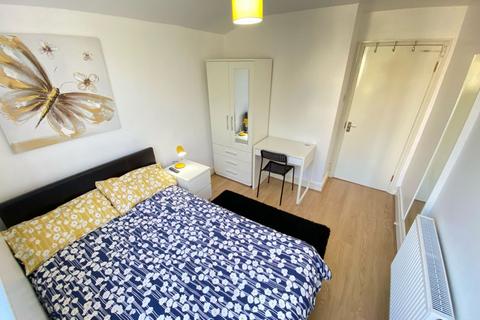 7 bedroom house share to rent, Fortnam Road, Upper Holloway