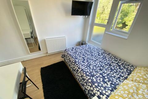 7 bedroom house share to rent, Fortnam Road, Upper Holloway