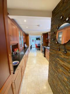 7 bedroom house share to rent, Fortnam Road, Upper Holloway