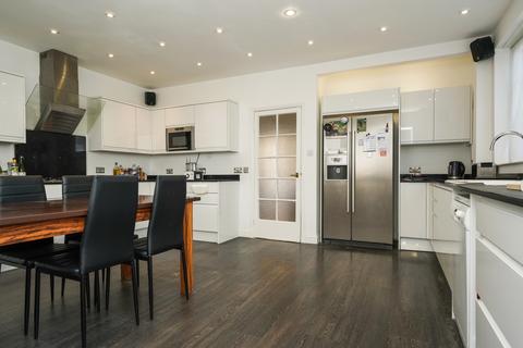 4 bedroom detached house for sale, Charlton Kings