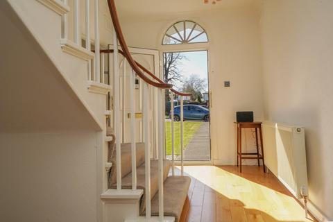 4 bedroom detached house for sale, Charlton Kings
