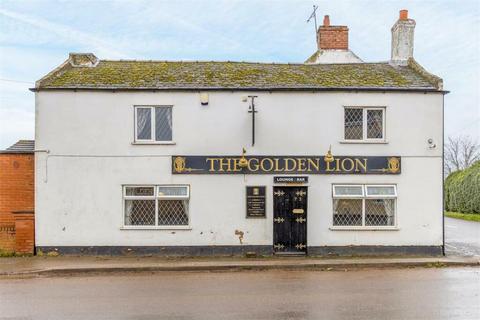 Pub for sale, Golden Lion, 73 Seas End Road, Moulton Seas End, Spalding, Lincs PE12 6LD