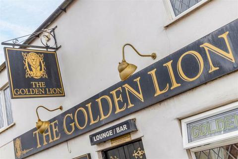 Pub for sale, Golden Lion, 73 Seas End Road, Moulton Seas End, Spalding, Lincs PE12 6LD