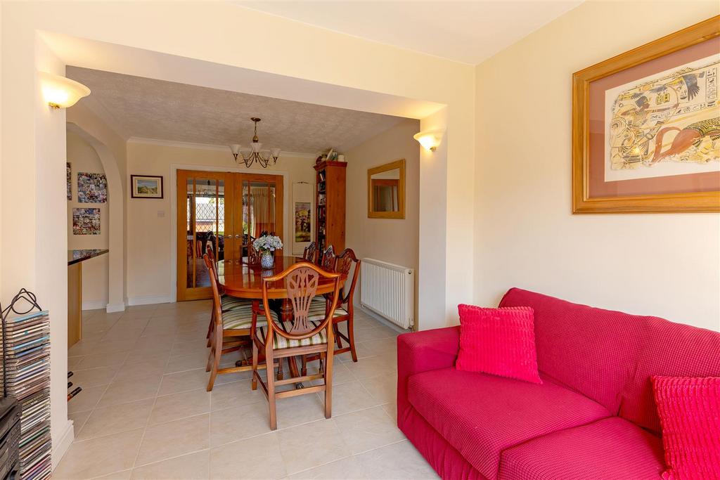 Dining room 1.1 SAPL2110-CR3-20250409-Dx O Deep PRIM