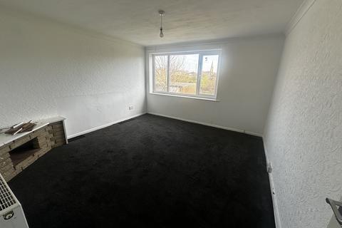 2 bedroom flat to rent, Harwal Road, Redcar TS10