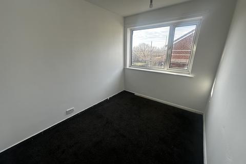 2 bedroom flat to rent, Harwal Road, Redcar TS10