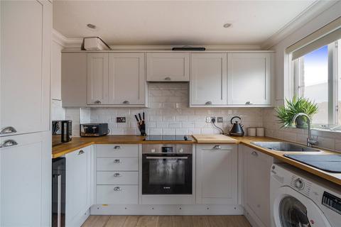 82 Fairway Drive, London, SE28 8QL