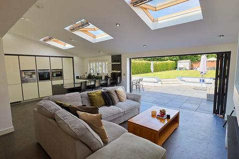 4 bedroom detached house for sale, Hawkes Mill Lane, Allesley, Coventry - Detached Garden Room