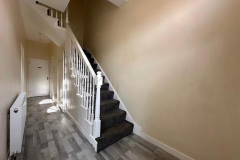 4 bedroom terraced house to rent, First Avenue, London E12