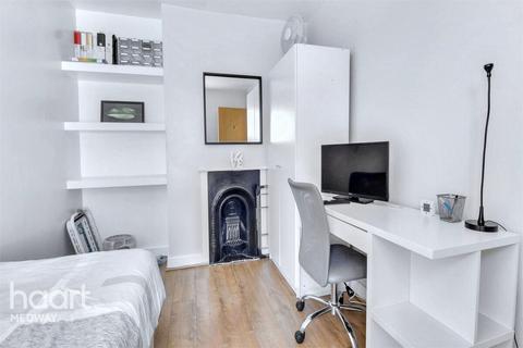 1 bedroom in a house share to rent, Moore Street, ROCHESTER