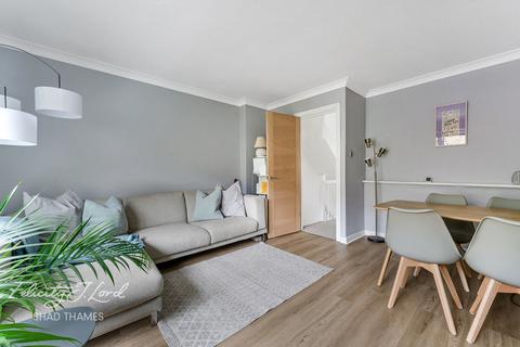 17a Queen Elizabeth Street, London, SE1 2LP