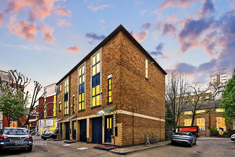 17a Queen Elizabeth Street, London, SE1 2LP