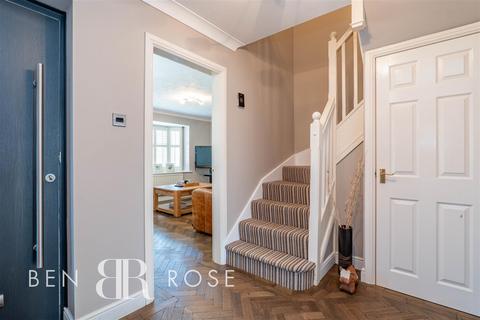 16 The Bowers, Chorley, PR7 3LA