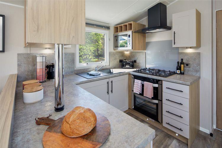 Medium product manor kitchen2 a88e966723.jpg