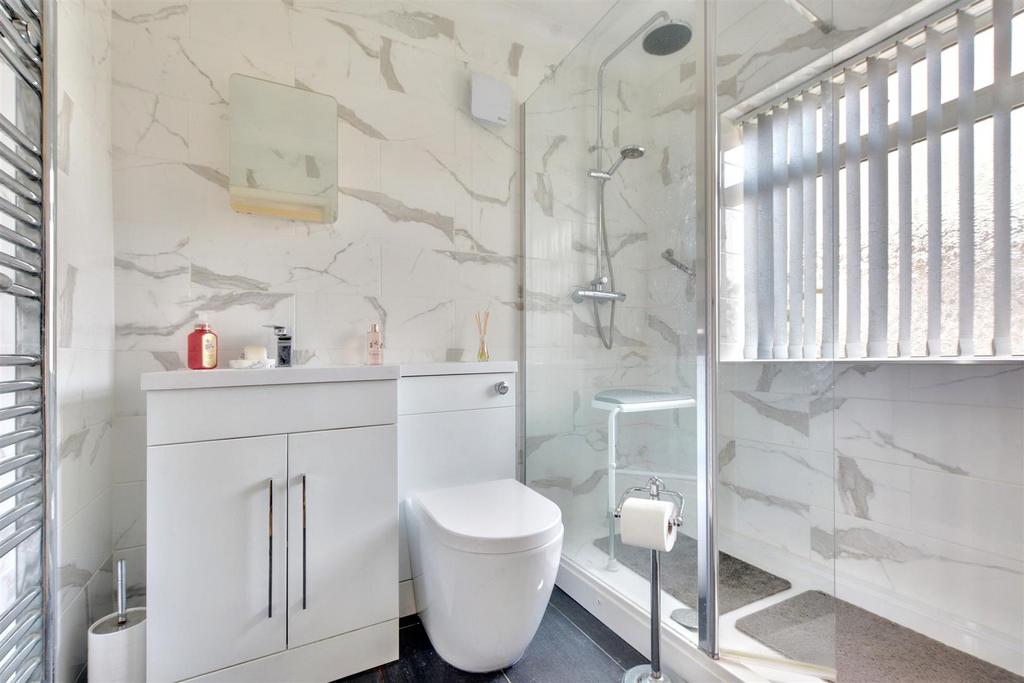 Shower Room.jpeg