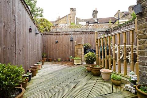 30 Benn Street, London, E9 5SU