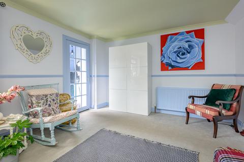 23 Ferniehill Square, Edinburgh, EH17 7AP
