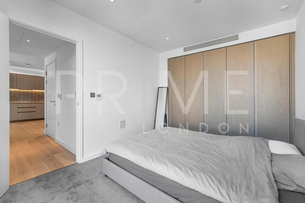 BEDROOM1b (22).jpg