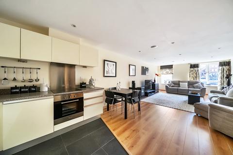 2 bedroom flat for sale, Martyr Road, Guildford, GU1