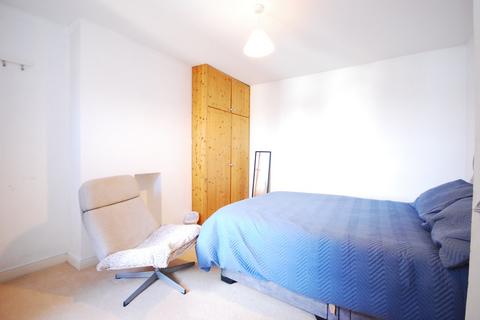 3 bedroom property to rent, Coverton Road, London SW17