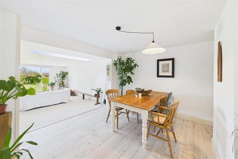 24 Crown Crescent, St Newlyn East, Newquay, TR8 5NQ