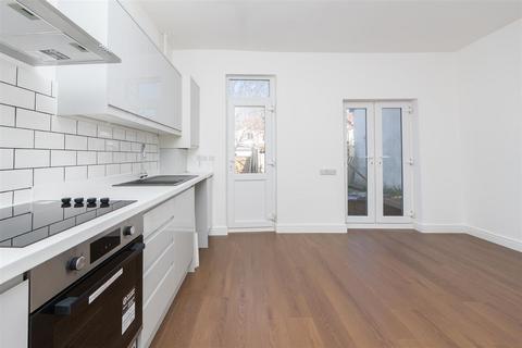 34 Coleridge Road, Bristol, BS5 6SR