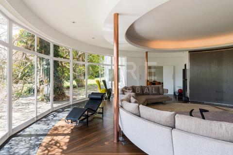 6 bedroom country house to rent, St. Anns Hill Road, Chertsey, KT16