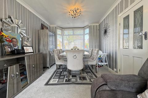 4 bedroom semi-detached house for sale, Wensleydale Road, Great Barr, Birmingham