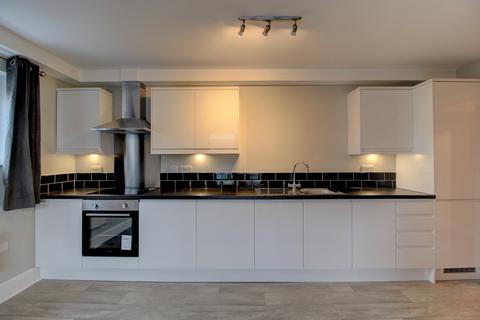 2 bedroom flat to rent, Charles Street, Bristol BS1