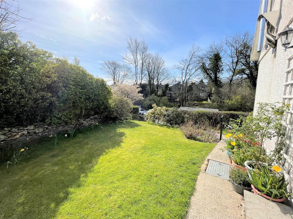 Lawn to side