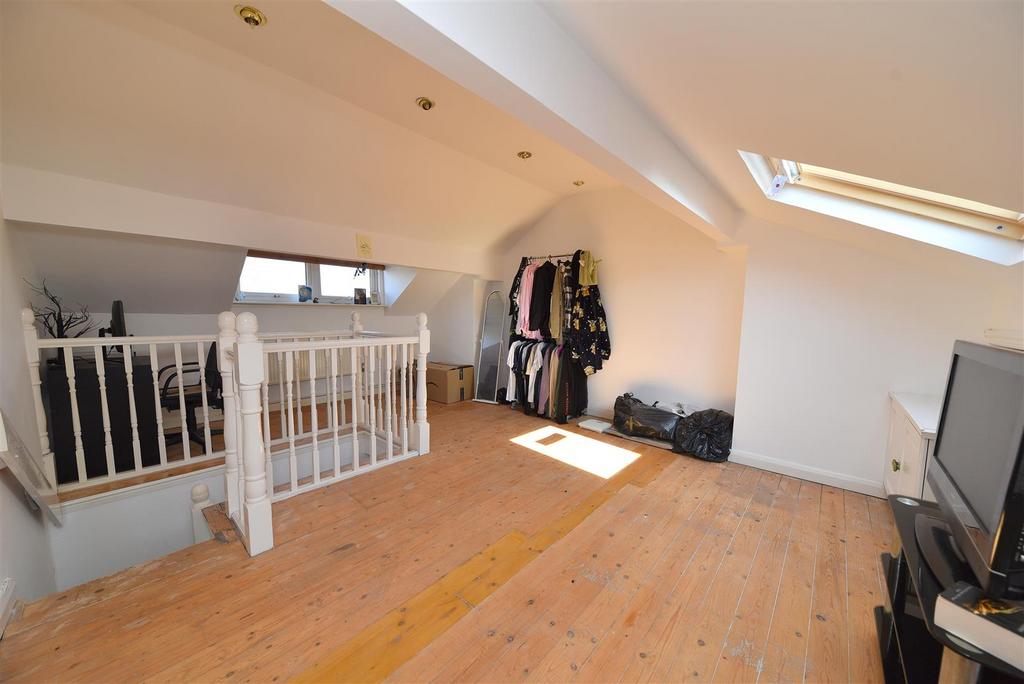 Bedroom2.2.JPG