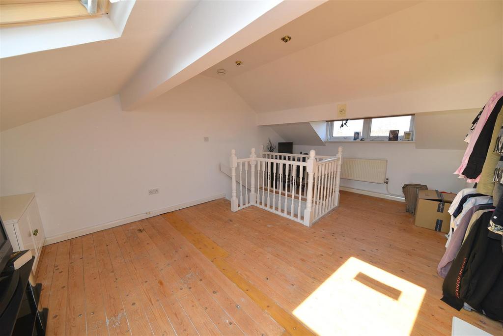 Bedroom2.3.JPG