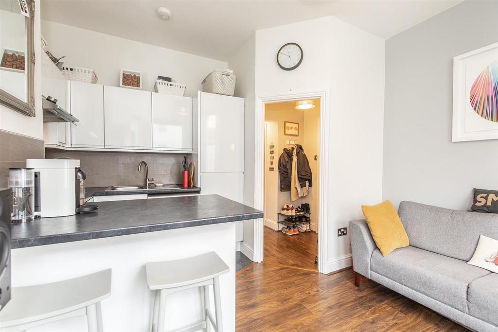 Sitting Room/Kitchen