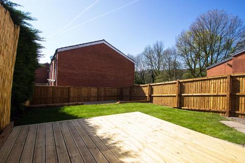 52 Carr Road, Darwen, BB3 2DW