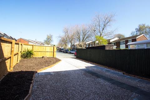52 Carr Road, Darwen, BB3 2DW