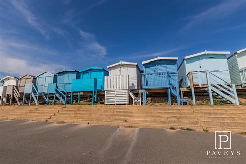 Chalet for sale, The Leas, Frinton-On-Sea